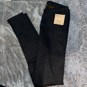 Just Cozy Leggings- Brand New